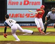 【速報中】吉田輝被弾、小園が先頭打者本塁打!フレッシュ球宴開催 1回、本塁打を放った広島・小園=宮城県楽天生命パーク(撮影・今野顕)